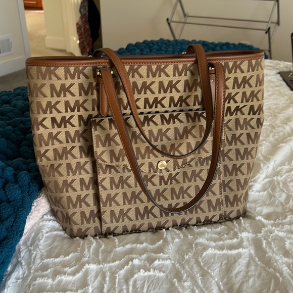 Michael Kors MK Logo Tote Bag - Picture 1 of 1
